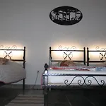 Reti Tanya Vendeghaz 招待所 *