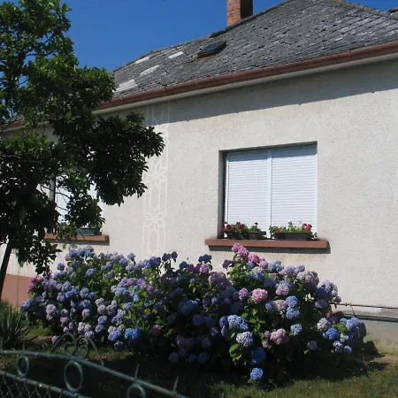 בית הארחה Reti Tanya Vendeghaz Kerecseny