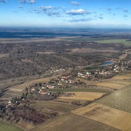 Reti Tanya Vendeghaz * Kerecseny