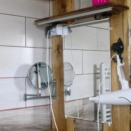 Reti Tanya Vendeghaz