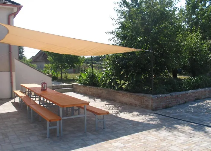 Penzion Reti Tanya Vendeghaz *