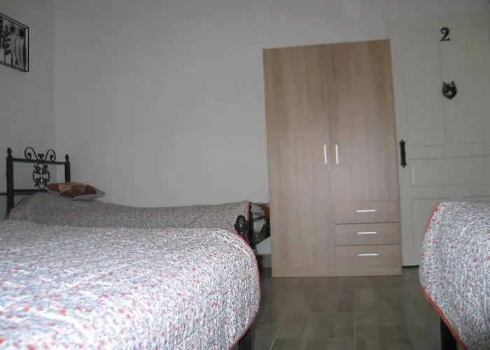 Reti Tanya Vendeghaz * Kerecseny